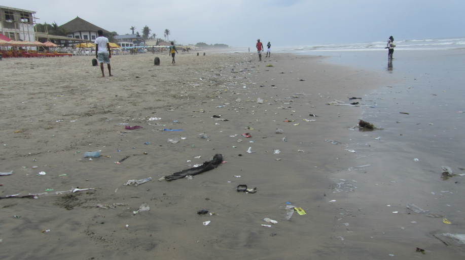 Le pleasure / Labadi beach in Accra after rainfall